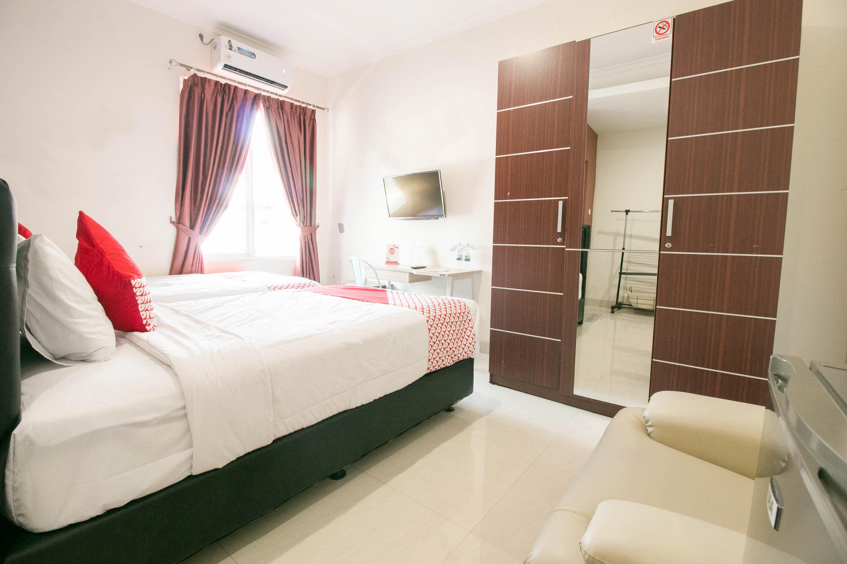 Oyo 1975 Bale Ikite Hotel Makassar Ngoại thất bức ảnh