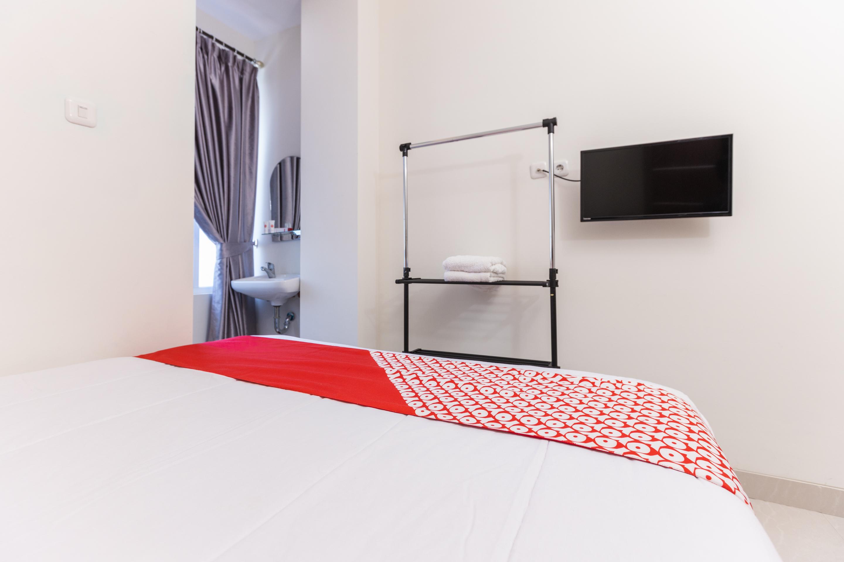 Oyo 1975 Bale Ikite Hotel Makassar Ngoại thất bức ảnh