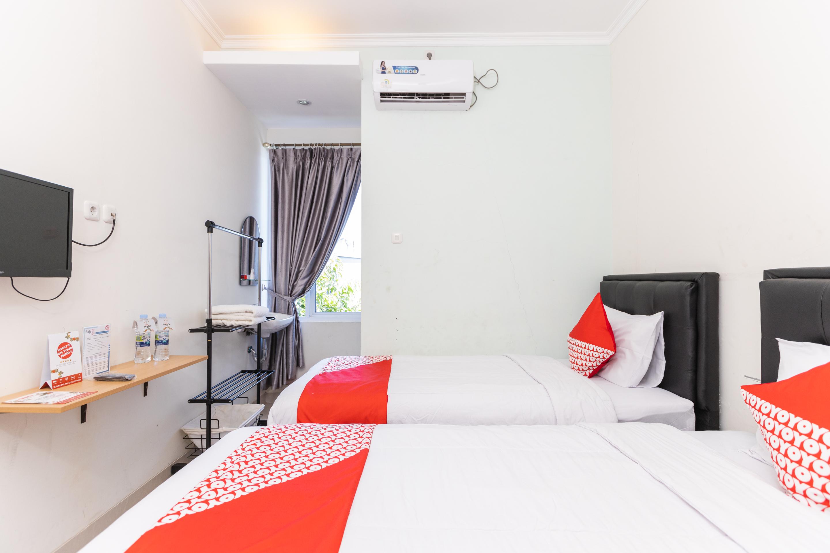 Oyo 1975 Bale Ikite Hotel Makassar Ngoại thất bức ảnh