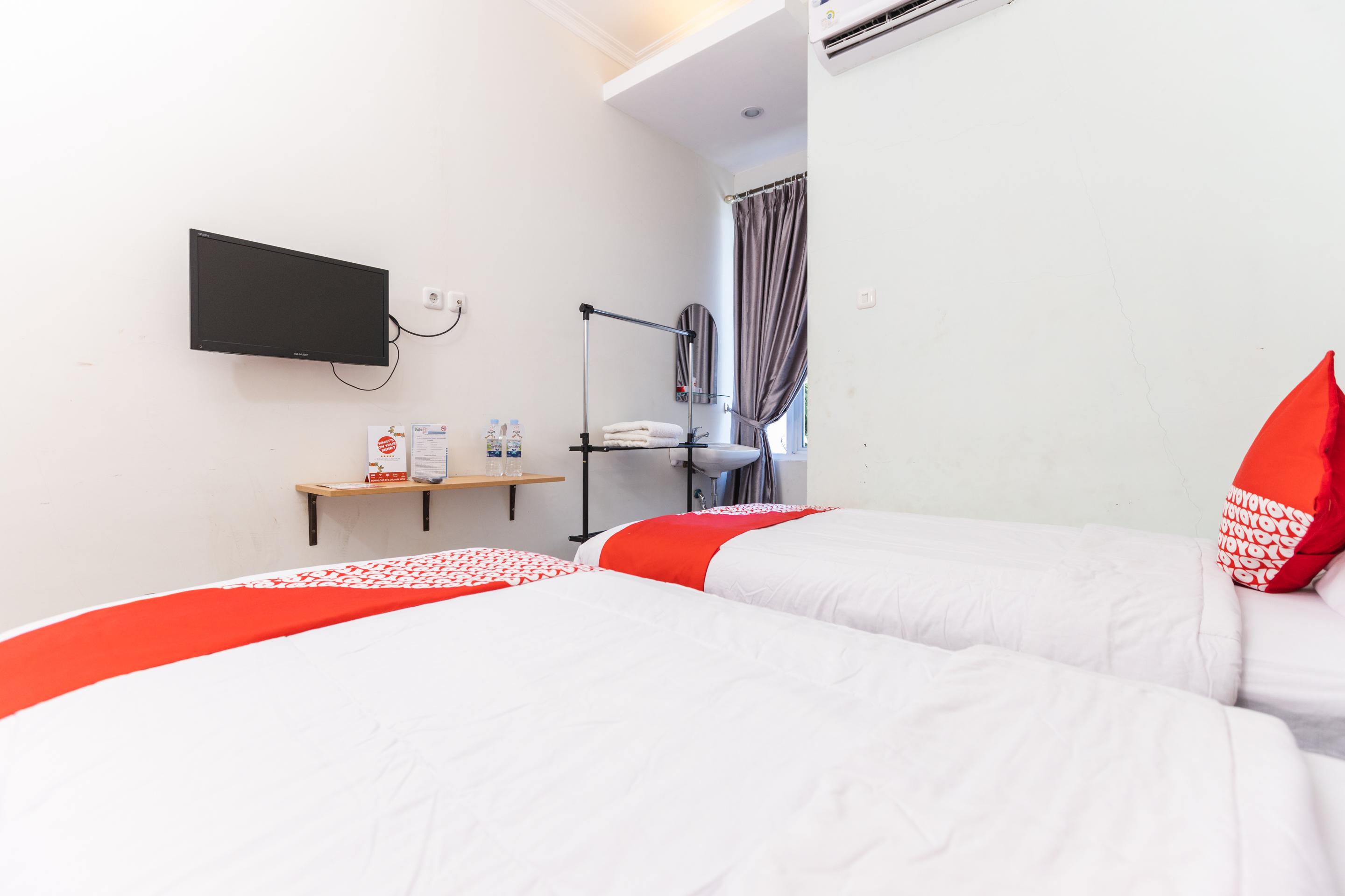 Oyo 1975 Bale Ikite Hotel Makassar Ngoại thất bức ảnh