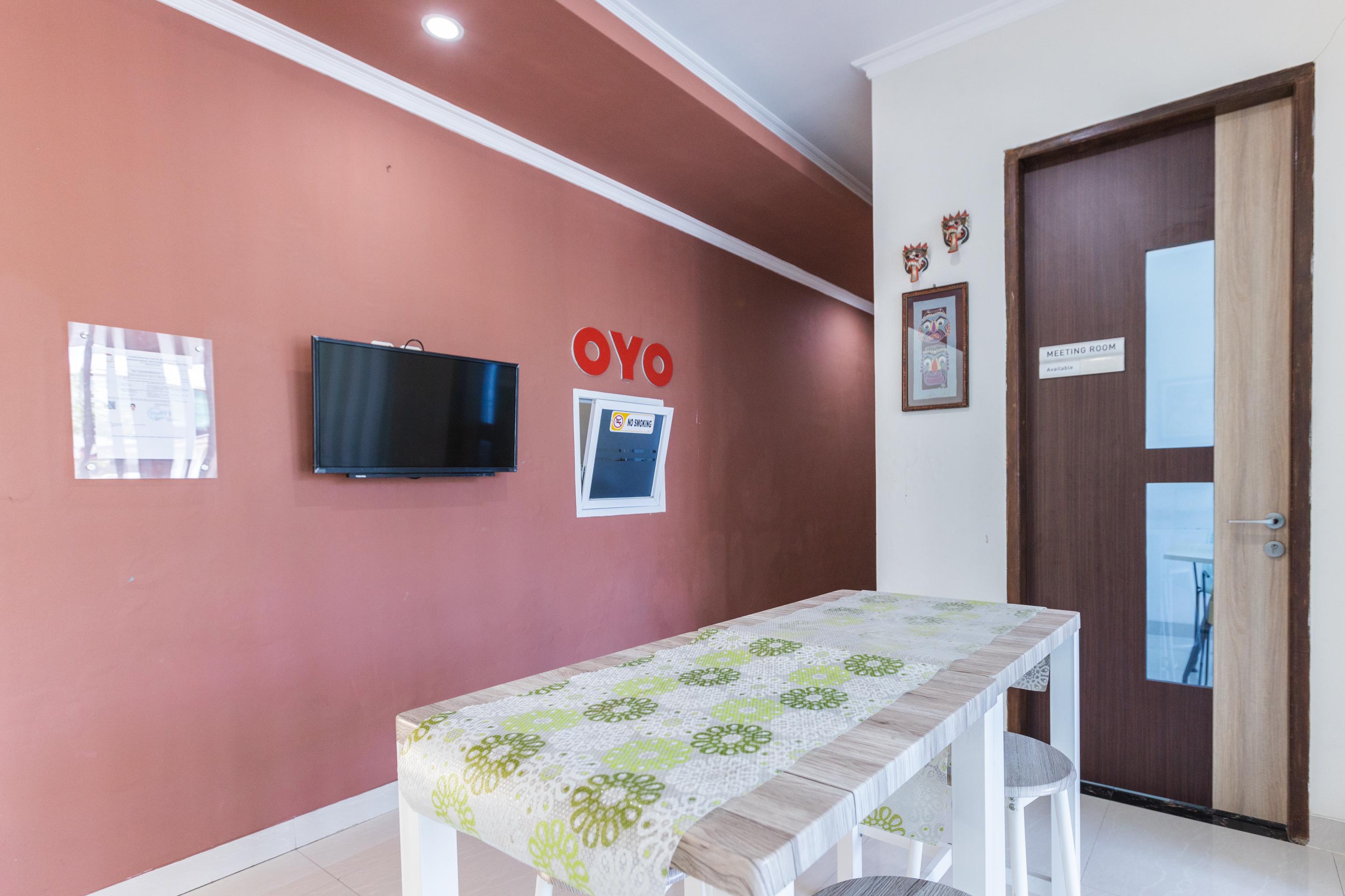 Oyo 1975 Bale Ikite Hotel Makassar Ngoại thất bức ảnh