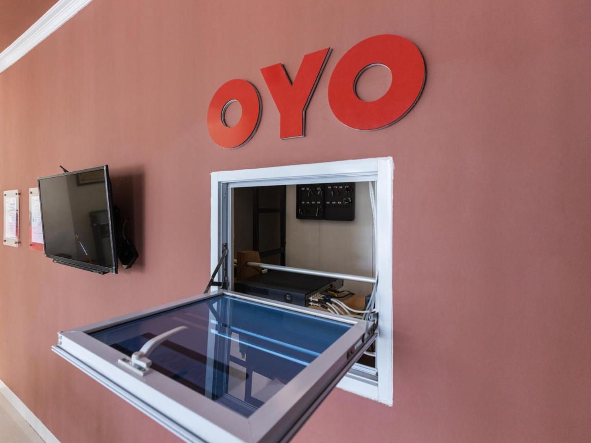 Oyo 1975 Bale Ikite Hotel Makassar Ngoại thất bức ảnh